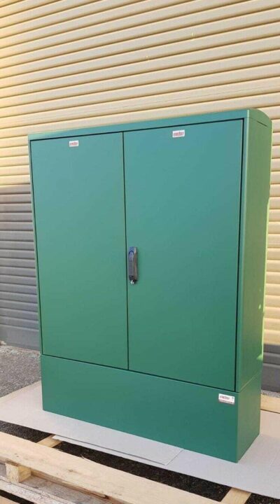 GRP Electric Enclosure, Kiosk, Cabinet, Meter Box, Housing Green 1130x1490x320 mm Right Side View
