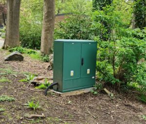 Read more about the article A Step-by-Step Guide to Fixing GRP Kiosks onto Concrete Pads Using Concrete Bolts